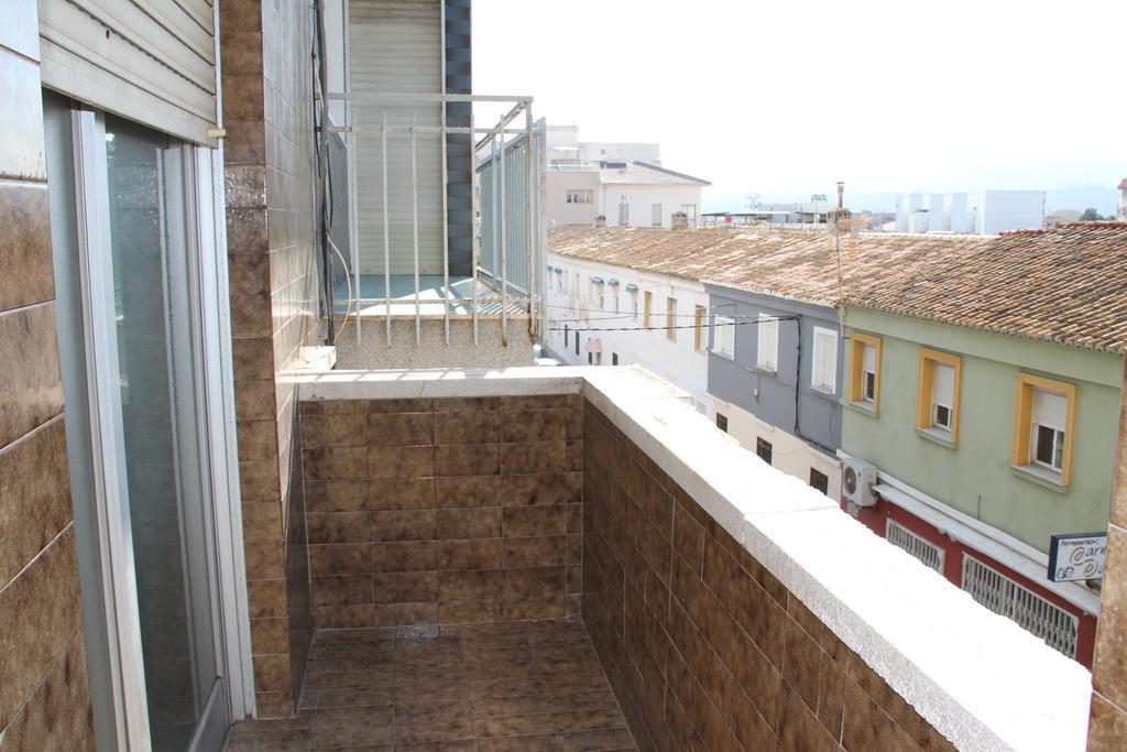 Hostal Mengual Gandia Bagian luar foto