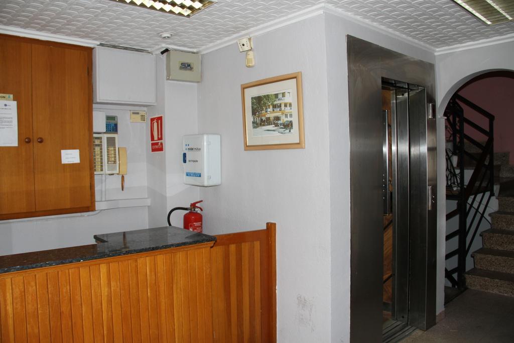 Hostal Mengual Gandia Ruang foto